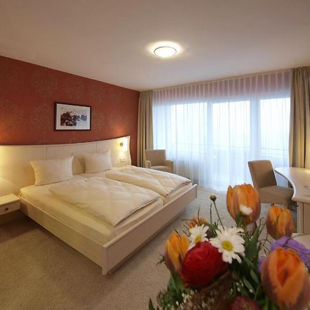 Landhotel Henkenhof Willingen Willingen  Zimmer foto